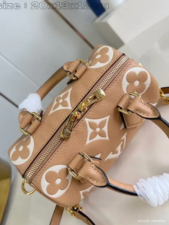 Official oldcobbler LOUIS VUITTON SPEEDY 20 BANDOULIÈRE 0612